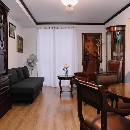 Clasico En El Centro De By Apartman *