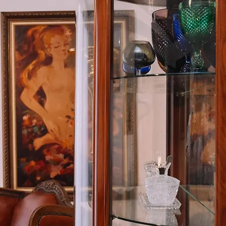 Clasico En El Centro De By Apartman