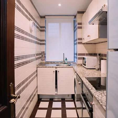 Clasico En El Centro De By Apartman Vigo